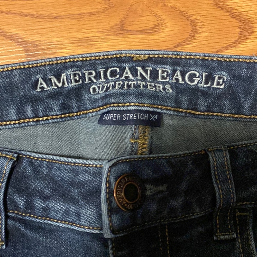 🦅 American Eagle Super Stretch X4 Jegging - Size 4.